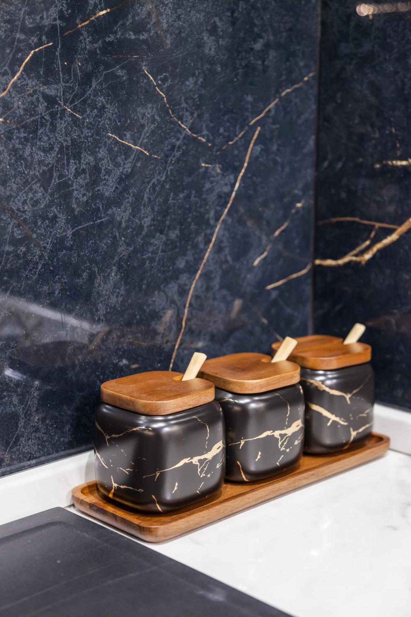 Italian Fashion Suite - Luxurious Marble City Center Milán Exterior foto